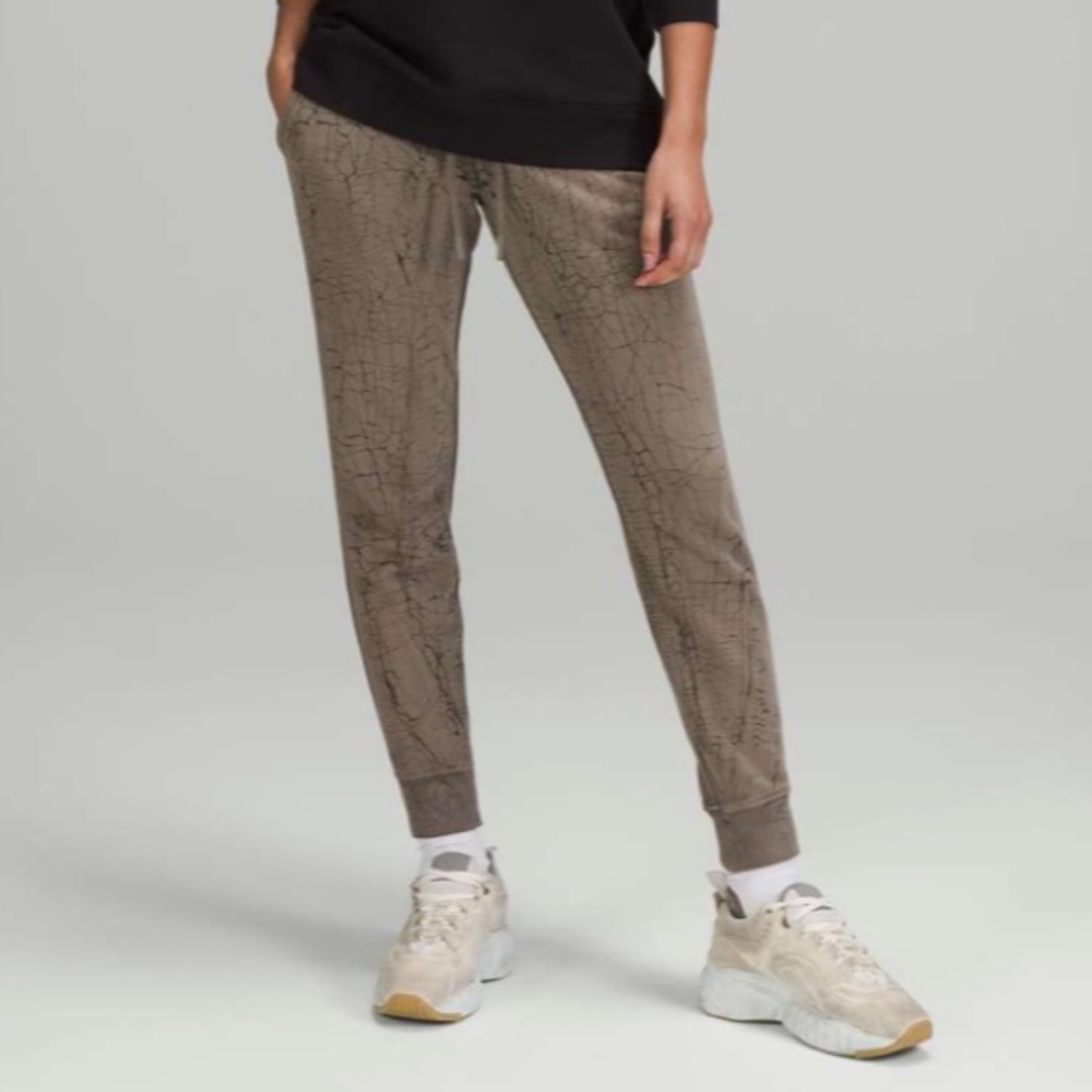 LULULEMON warm down jogger